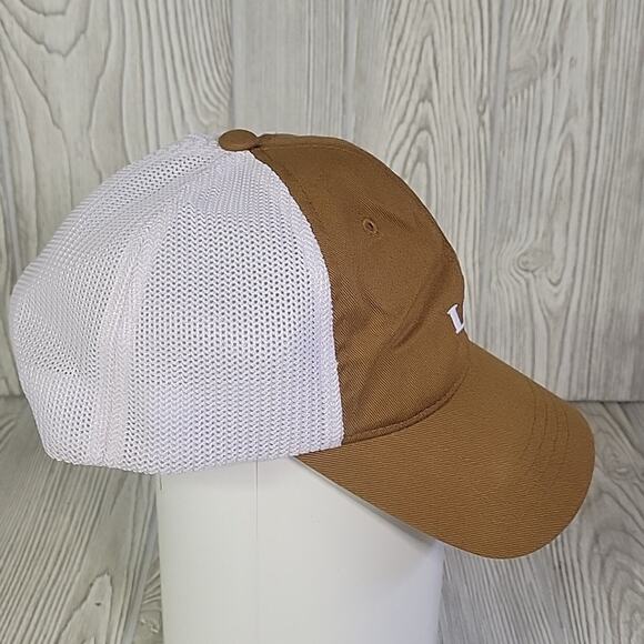 Levi's Brown and White Snapback FlexFit Trucker Hat - Picture 3 of 11